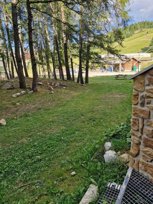 Appartement Au Pied Des Pistes La Joue du Loup Extérieur photo